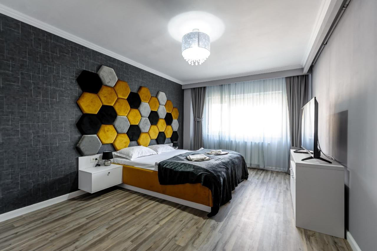 Feeling Home Apartment Arad Exteriör bild